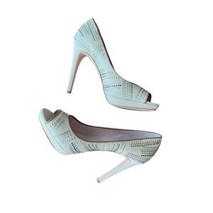 Vince Camuto Vo-Yael heels